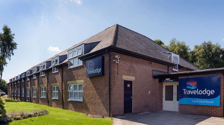 Travelodge York Hull Road Exterior
