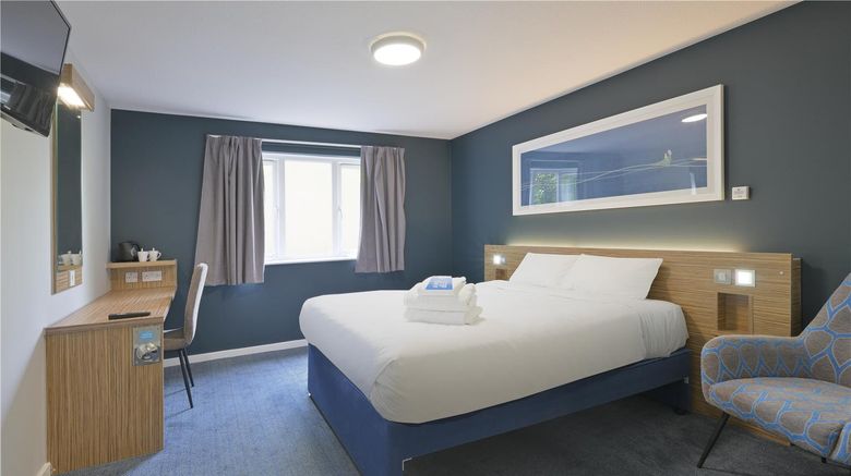 <b>Travelodge York Tadcaster Room</b>. Images powered by <a href="https://iceportal.shijigroup.com/" title="IcePortal" target="_blank">IcePortal</a>.