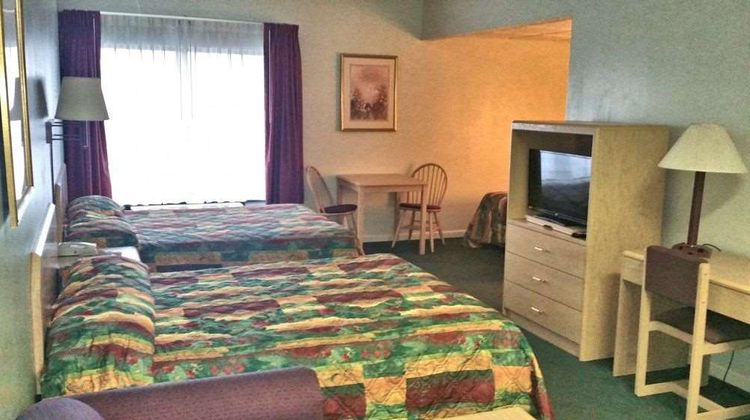 Baymont by Wyndham Cookeville Room