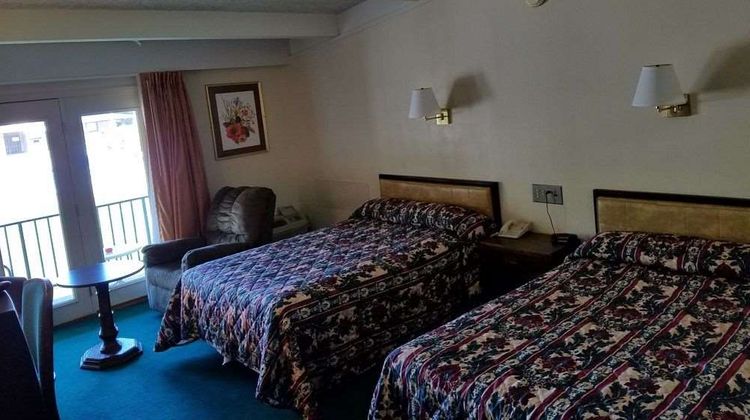 Baymont by Wyndham Cookeville Room