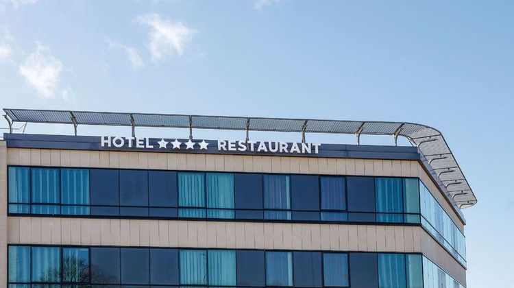 Best Western Plus Hotel Escapade Senlis Exterior