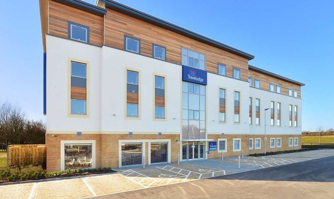 Travelodge Andover Exterior