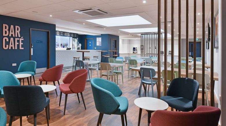 <b>Travelodge London Bethnal Green Restaurant</b>. Images powered by <a href="https://iceportal.shijigroup.com/" title="IcePortal" target="_blank">IcePortal</a>.
