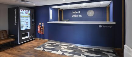 Travelodge Staines Hotel Lobby