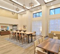 Hampton Inn & Suites Menomonie Lobby