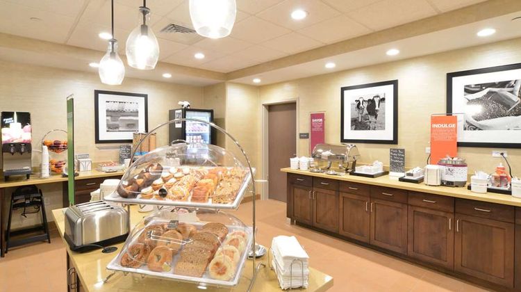 Hampton Inn & Suites Menomonie Restaurant