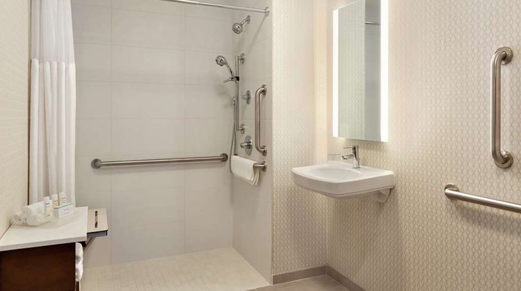 Homewood Suites by Hilton Portland Airport Room