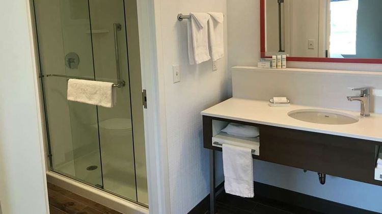 Hampton Inn & Suites St. George Room