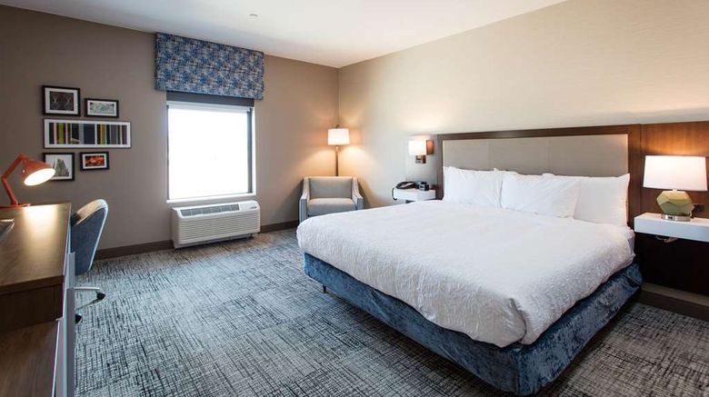 <b>Hampton Inn & Suites St. George Room</b>. Images powered by <a href="https://iceportal.shijigroup.com/" title="IcePortal" target="_blank">IcePortal</a>.