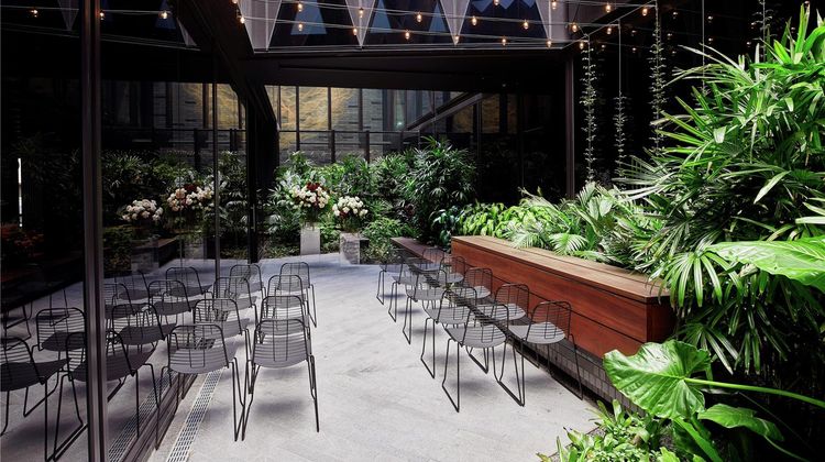 West Hotel Sydney, Curio Collection Lobby