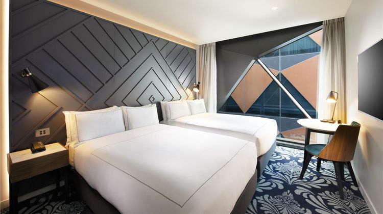West Hotel Sydney, Curio Collection Room