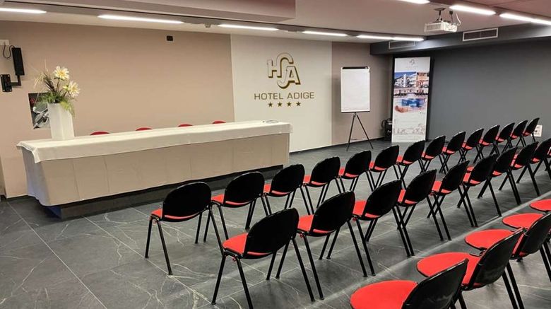 <b>Best Western Adige Hotel Meeting</b>. Images powered by <a href="https://iceportal.shijigroup.com/" title="IcePortal" target="_blank">IcePortal</a>.