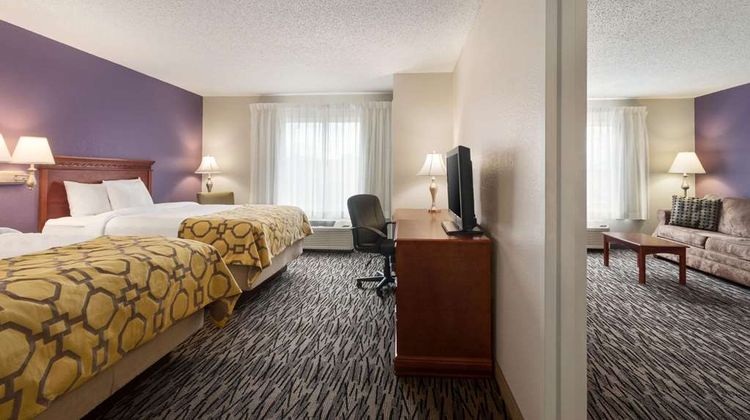 Baymont Inn & Suites Springfield I-44 Suite