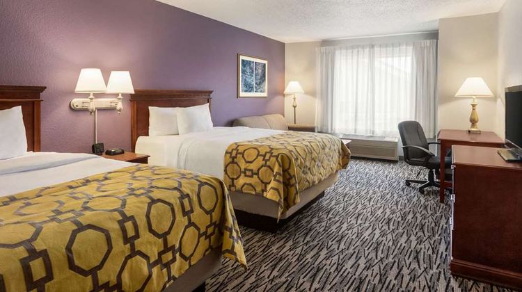 Baymont Inn & Suites Springfield I-44 Suite