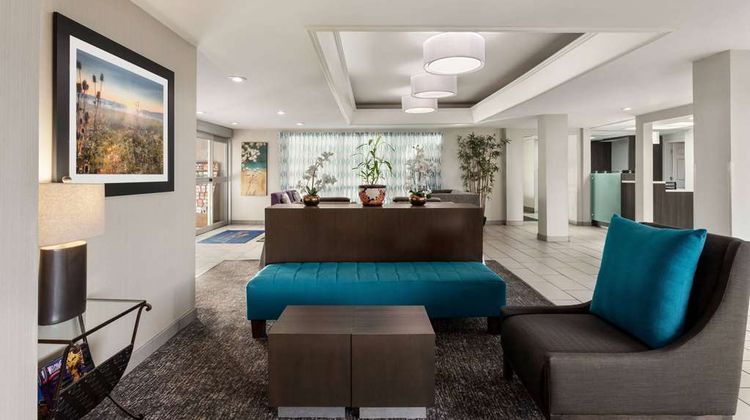 Baymont Inn & Suites Springfield I-44 Lobby