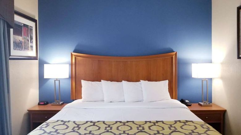 <b>Baymont by Wyndham Indianapolis NW Room</b>. Images powered by <a href="https://iceportal.shijigroup.com/" title="IcePortal" target="_blank">IcePortal</a>.