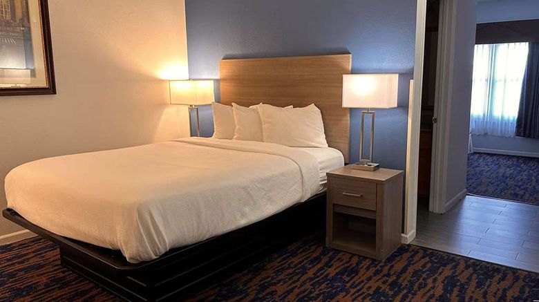 <b>Baymont by Wyndham Indianapolis NW Room</b>. Images powered by <a href="https://iceportal.shijigroup.com/" title="IcePortal" target="_blank">IcePortal</a>.