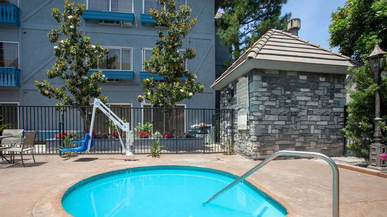 <b>Azure Hotel & Suites Ontario Airport Pool</b>. Images powered by <a href="https://iceportal.shijigroup.com/" title="IcePortal" target="_blank">IcePortal</a>.
