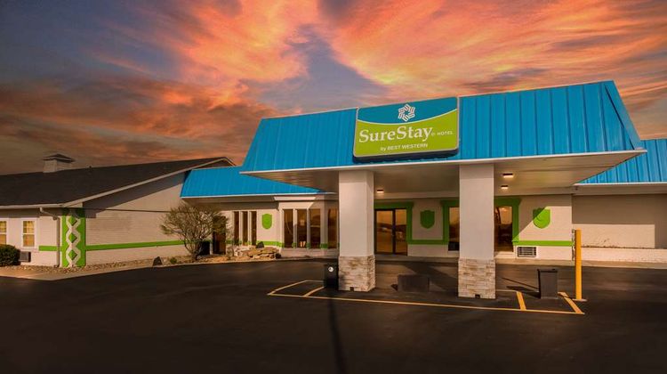 SureStay By Best Western Higginsville Exterior