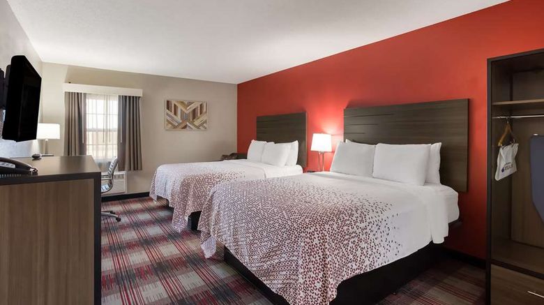 <b>SureStay By Best Western Higginsville Room</b>. Images powered by <a href="https://iceportal.shijigroup.com/" title="IcePortal" target="_blank">IcePortal</a>.