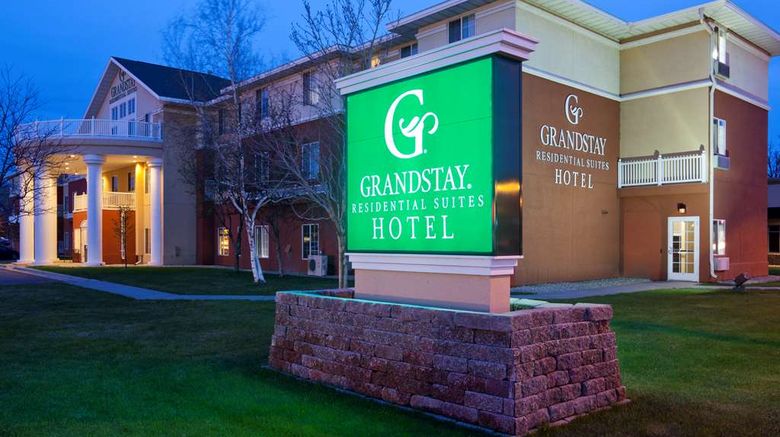 <b>GrandStay Residential Suites Hotel Exterior</b>. Images powered by <a href="https://iceportal.shijigroup.com/" title="IcePortal" target="_blank">IcePortal</a>.