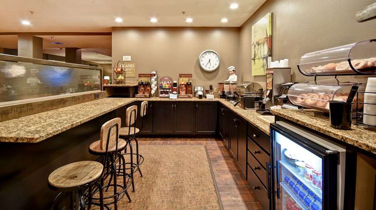 GrandStay Hotel & Suites Restaurant