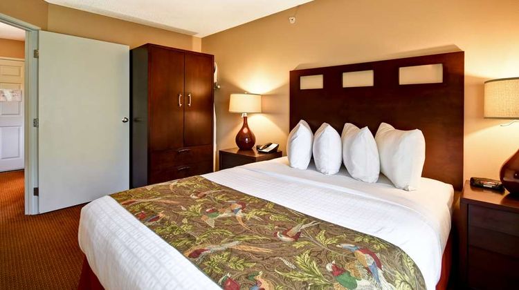 GrandStay Hotel & Suites Suite