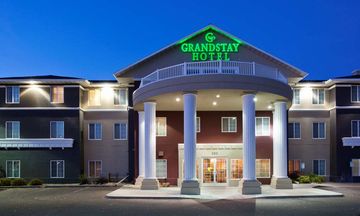 GrandStay Residential Suites