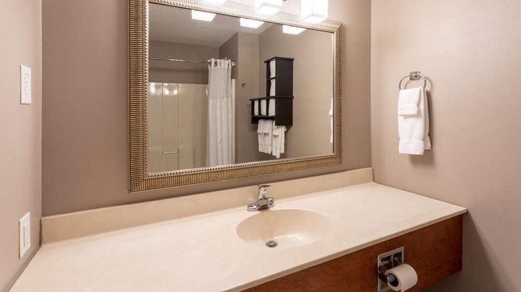 GrandStay Hotel & Suites Ames Room