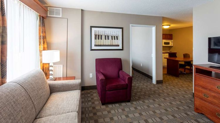 GrandStay Hotel & Suites Ames Room