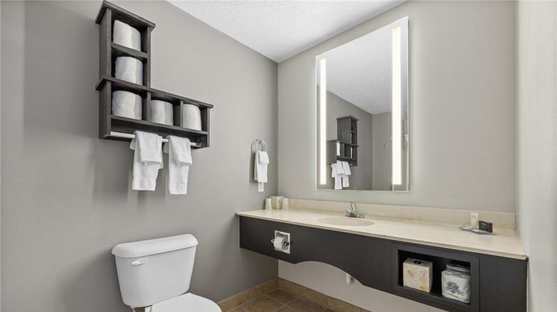 <b>GrandStay Residential Suites Room</b>. Images powered by <a href="https://iceportal.shijigroup.com/" title="IcePortal" target="_blank">IcePortal</a>.