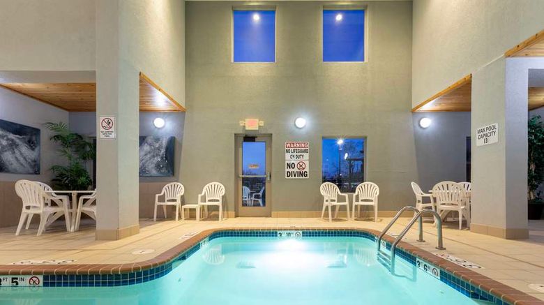 <b>GrandStay Residential Suites Hotel Pool</b>. Images powered by <a href="https://iceportal.shijigroup.com/" title="IcePortal" target="_blank">IcePortal</a>.