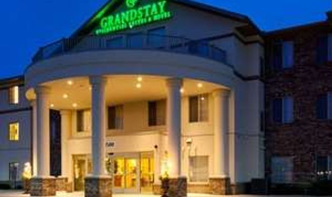 GrandStay Residential Suites Exterior