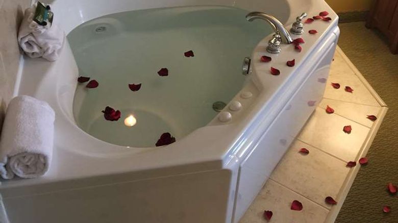 <b>GrandStay Hotel & Suites Pipestone Room</b>. Images powered by <a href="https://iceportal.shijigroup.com/" title="IcePortal" target="_blank">IcePortal</a>.