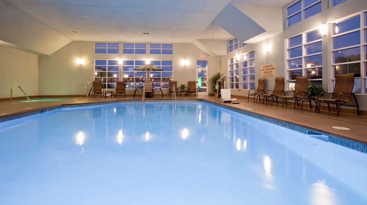 GrandStay Hotel & Suites Glenwood Pool