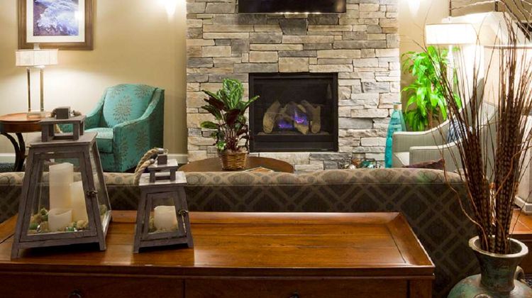 GrandStay Hotel & Suites Glenwood Lobby