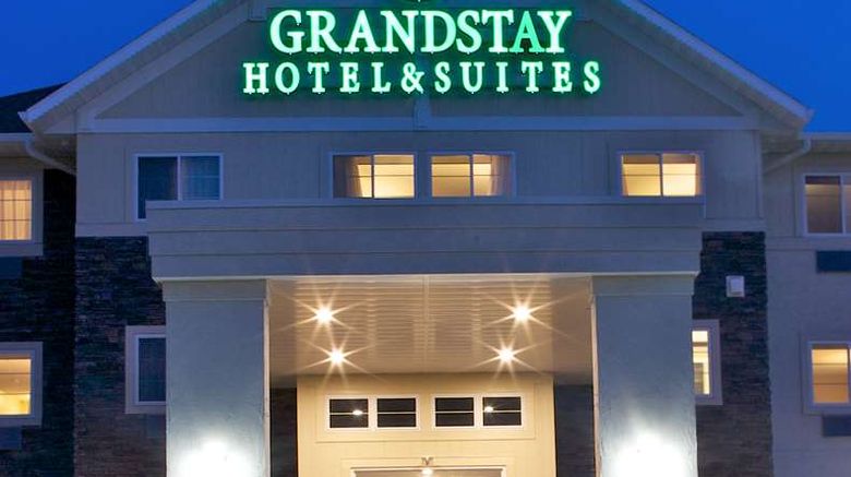 <b>GrandStay Hotel & Suites, Mount Horeb Exterior</b>. Images powered by <a href="https://iceportal.shijigroup.com/" title="IcePortal" target="_blank">IcePortal</a>.