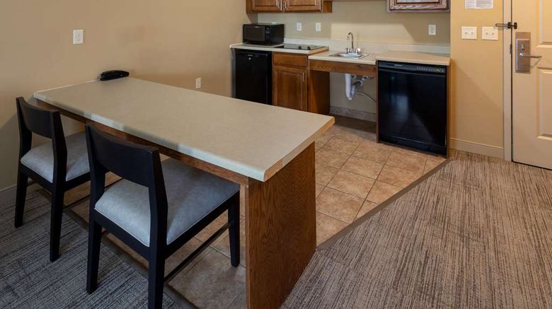 <b>Grandstay Hotel & Suites Suite</b>. Images powered by <a href="https://iceportal.shijigroup.com/" title="IcePortal" target="_blank">IcePortal</a>.