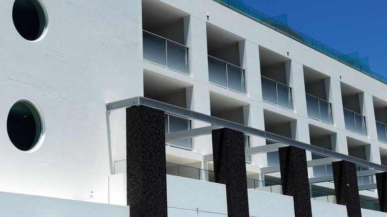 QT Bondi Exterior. Images powered by <a href="https://iceportal.shijigroup.com" target="_blank" rel="noopener">Ice Portal</a>.