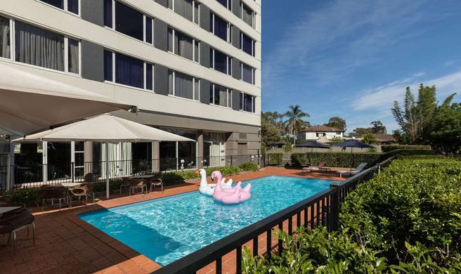 Rydges Bankstown Exterior