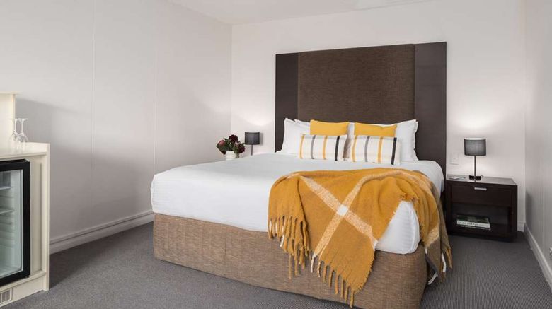 <b>Rydges Bankstown Suite</b>. Images powered by <a href="https://iceportal.shijigroup.com/" title="IcePortal" target="_blank">IcePortal</a>.