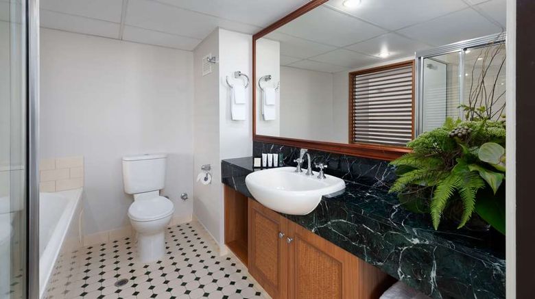 <b>Rydges Southbank Townsville Suite</b>. Images powered by <a href="https://iceportal.shijigroup.com/" title="IcePortal" target="_blank">IcePortal</a>.