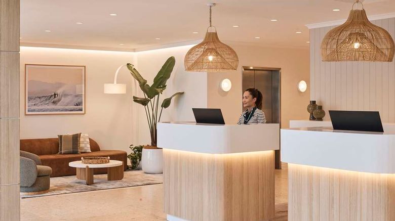 <b>Rydges Port Macquarie Lobby</b>. Images powered by <a href="https://iceportal.shijigroup.com/" title="IcePortal" target="_blank">IcePortal</a>.