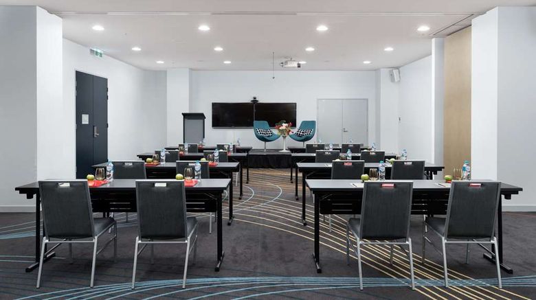 <b>Rydges Sydney Airport Hotel Meeting</b>. Images powered by <a href="https://iceportal.shijigroup.com/" title="IcePortal" target="_blank">IcePortal</a>.
