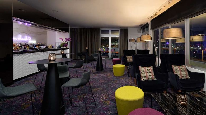 <b>Rydges Sydney Airport Hotel Restaurant</b>. Images powered by <a href="https://iceportal.shijigroup.com/" title="IcePortal" target="_blank">IcePortal</a>.