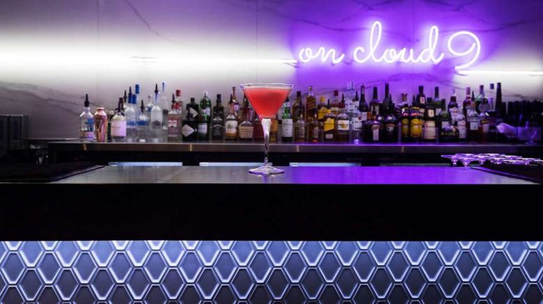 <b>Rydges Sydney Airport Hotel Restaurant</b>. Images powered by <a href="https://iceportal.shijigroup.com/" title="IcePortal" target="_blank">IcePortal</a>.