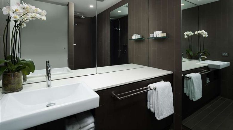<b>Rydges Sydney Airport Hotel Suite</b>. Images powered by <a href="https://iceportal.shijigroup.com/" title="IcePortal" target="_blank">IcePortal</a>.