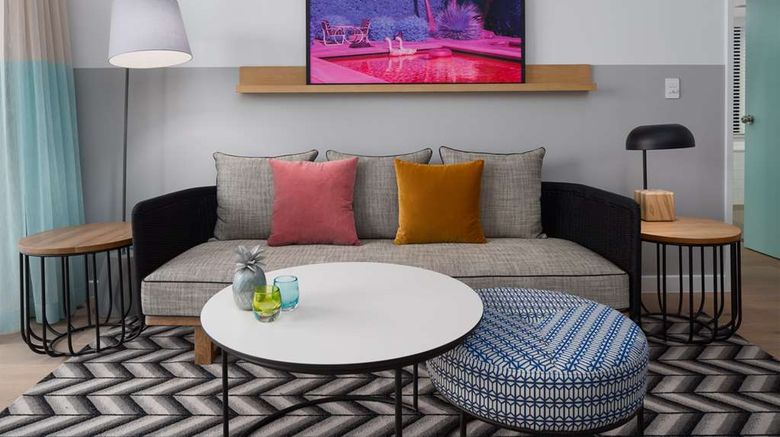 <b>QT Gold Coast Suite</b>. Images powered by <a href="https://iceportal.shijigroup.com/" title="IcePortal" target="_blank">IcePortal</a>.