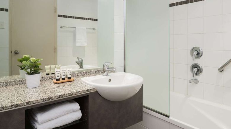 <b>Esplanade Hotel Fremantle by Rydges Room</b>. Images powered by <a href="https://iceportal.shijigroup.com/" title="IcePortal" target="_blank">IcePortal</a>.