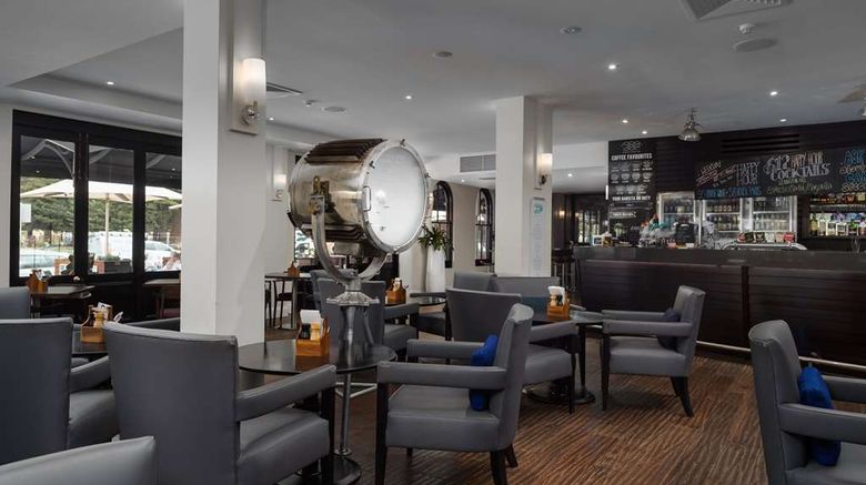 <b>Esplanade Hotel Fremantle by Rydges Restaurant</b>. Images powered by <a href="https://iceportal.shijigroup.com/" title="IcePortal" target="_blank">IcePortal</a>.
